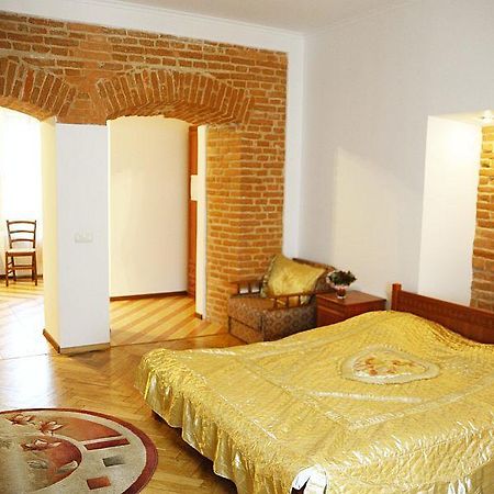 Apartment On Staroyevreiska,5 Λβιβ Εξωτερικό φωτογραφία