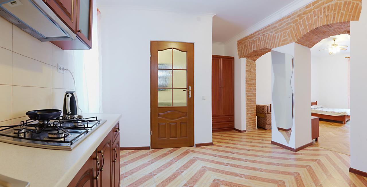 Apartment On Staroyevreiska,5 Λβιβ Εξωτερικό φωτογραφία